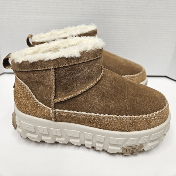 UGG Brown Suede Fur-Lined Boots - Picture 1 of 8